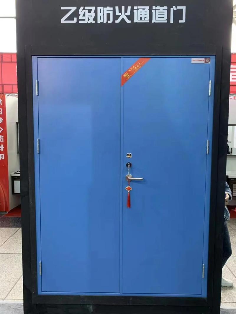 鋼木防火門 簡約設計，堅不可摧的安全守護